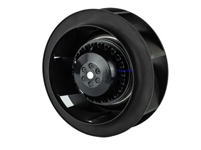 Explore aplicações inovadoras de ventiladores axiais EC em várias indústrias