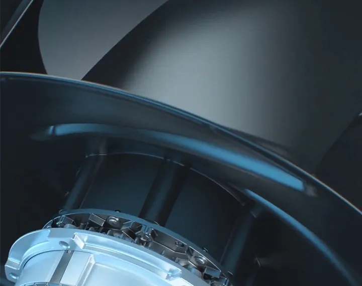 Característica de ventiladores centrífugos curvados para trás